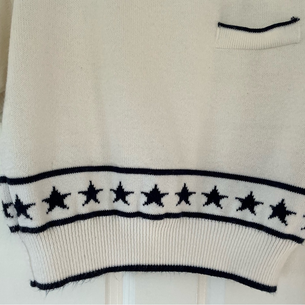 Vintage Garland Knit Sweater – Boxy Fit,‎ Star Border, M/L. Made in the USA - Picture 5 of 6